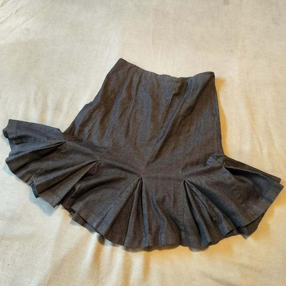Gap y2k Knee length flare pleated knee length Skirt